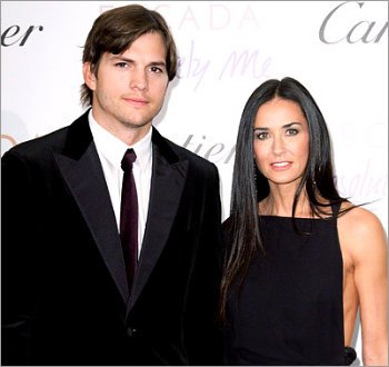 Ashton Kutcher Beli Mobil Mewah Rp 800 Juta Agar Demi ...