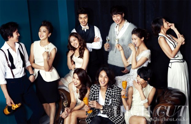 Artis King Kong Entertainment Sambut Tahun Baru Di Majalah High Cut