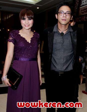 Momo Geisha Gandeng David Peterpan ke Acara Publik