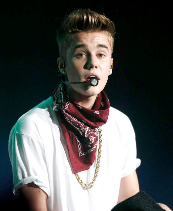 Justin Bieber Akui Nothing Like Us Lagu Putus Dengan