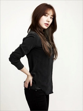 Yoon Eun Hye Sempat Pingsan Saat Syuting Akhir 'I Miss You'
