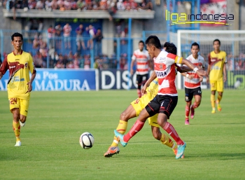 Sriwijaya FC Tembus Top 3 Klasemen ISL 2012-2013