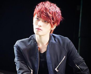 Jaejoong JYJ Sindir Sasaeng yang Memotretnya di Bandara