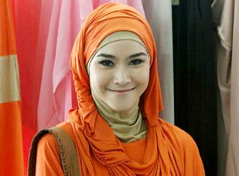 Zaskia Adya Mecca Nekat Coba Puasa di Kehamilan 8 Bulan