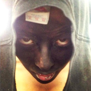 YG Luruskan Kontroversi Rasis Selca G-Dragon Berwajah Hitam