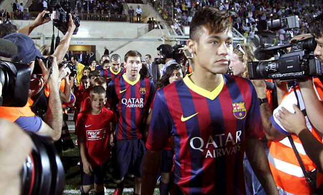 Barcelona Bersikap Tenang, Ayah Panik Neymar Derita Anemia
