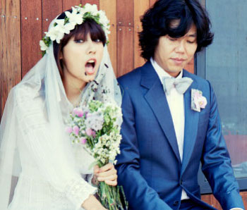 Lee Hyori Ungkap Alasan Adakan Resepsi Kecil dan Tertutup