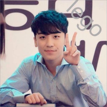 Seungri Kecelakaan Mobil Ringan Akibat Sasaeng