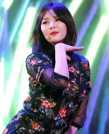4Minute: HyunA Itu Hanya Pura-Pura Seksi di Panggung