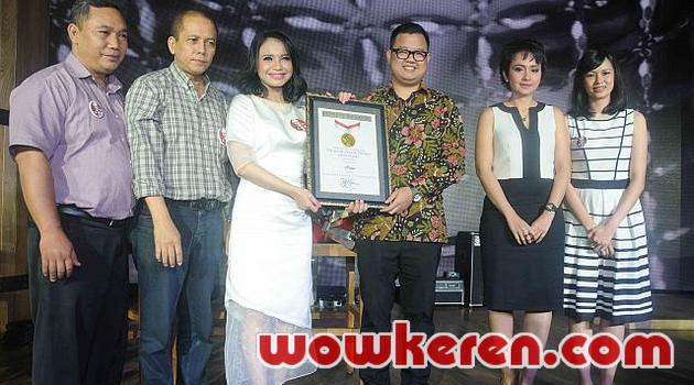 Album 'Love, Life and Music' Rossa Cetak Rekor MURI