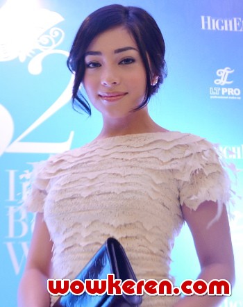 Masuk Rumah Sakit, Ibunda Bantah Nikita Willy Koma