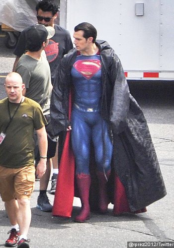 Inilah Kostum Superman di 'Batman v Superman: Dawn of Justice'