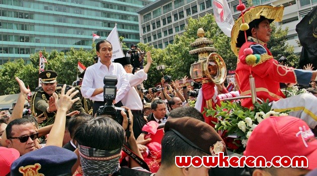 Kirab Budaya Giring Jokowi-JK ke Istana