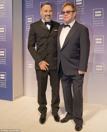 elton john pasangan elton john resmi nikahi pasangan gay nya elton john pasangan elton john resmi nikahi pasangan gay nya