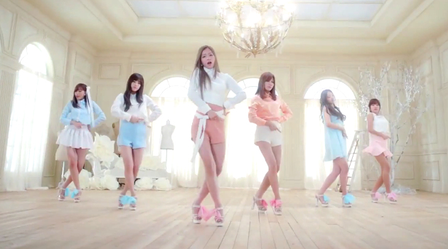 A Pink Lebih Berwarna di MV �LUV� Versi Jepang A Pink Lebih Berwarna di MV �LUV� Versi Jepang