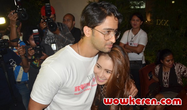 Ayu Ting Ting Rahasiakan Tanggal Jadian dengan Shaheer Sheikh