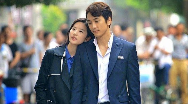 Song Seung Heon-Liu Yifei Nyaris Ciuman di Foto Terbaru 'The Third Way
