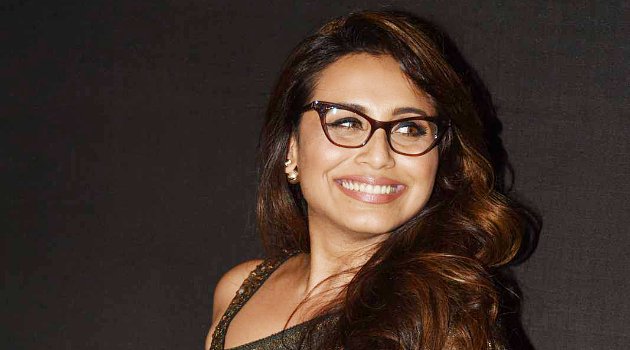  Hamil  Rani Mukherjee Tampil Polos Tanpa Make Up Saat 