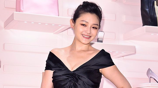Posting Adegan Ciuman di 'Meteor Garden', Barbie Hsu 