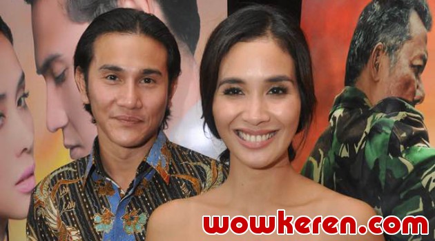 Tiga Tahun Menikah, Ini Ucapan Romantis Vino Bastian untuk 