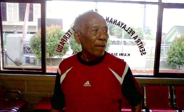 Berita Duka, Seorang Legenda Sepak Bola Indonesia Tutup Usia Berita Duka, Seorang Legenda Sepak Bola Indonesia Tutup Usia