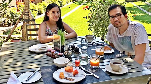 Hamil Kedua, Intan Nuraini Berendam Mesra Bareng Suami di Bali