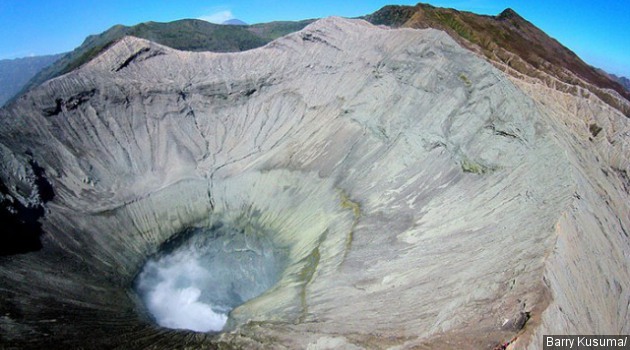 Status Gunung Bromo  Siaga Daerah Sekitar Kaldera Ditutup