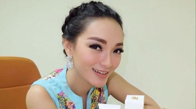 Heboh Soal Prostitusi Artis Zaskia Gotik Kalau Mau Ya Heboh Soal Prostitusi Artis Zaskia Gotik Kalau Mau Ya