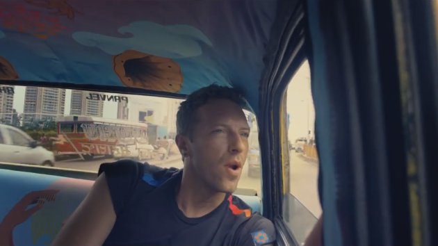 Coldplay di India Bareng Beyonce dan Sonam Kapoor di MV 'Hymn For The Weekend'