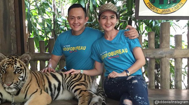 Cantik Sebagai Ibu Bhayangkari Kadek Devi Bikin Fans Cantik Sebagai Ibu Bhayangkari Kadek Devi Bikin Fans