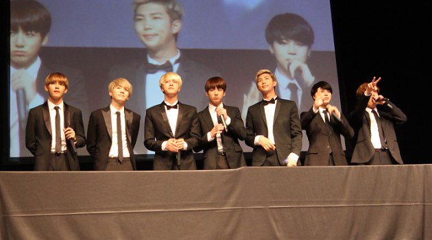 Ketahuan Merokok Dekat Member Bts Staf Bighit Tuai Kontroversi