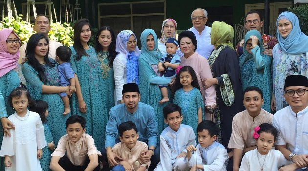 Baju Lebaran Nagita - Gambar Islami