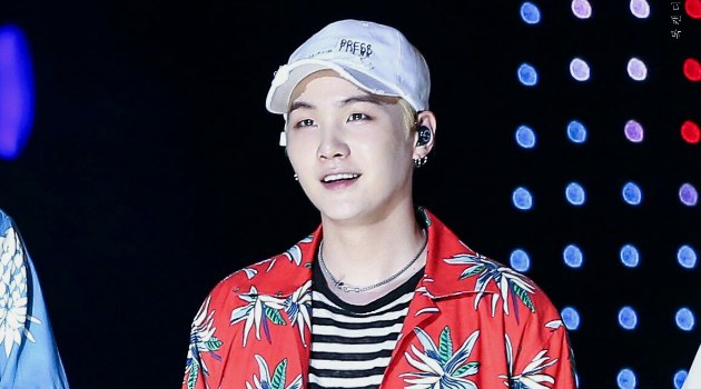 32+ Foto Foto Suga Bts Keren Background - BTS WALLPAPER HD