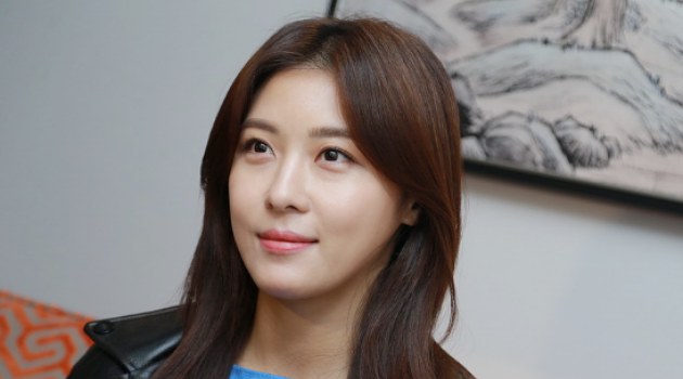 Super Seksi, Ha Ji Won Pakai Lingerie di Iklan Baru