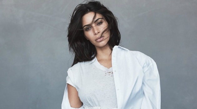 Nikmati Jalan-Jalan Pagi di New York, Kim Kardashian Pamer Dada Tanpa Bra