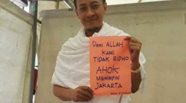 Heboh di Medsos , Tren 'Tolak Ahok' Dibawa Jemaah Haji Hingga ke Tanah Suci