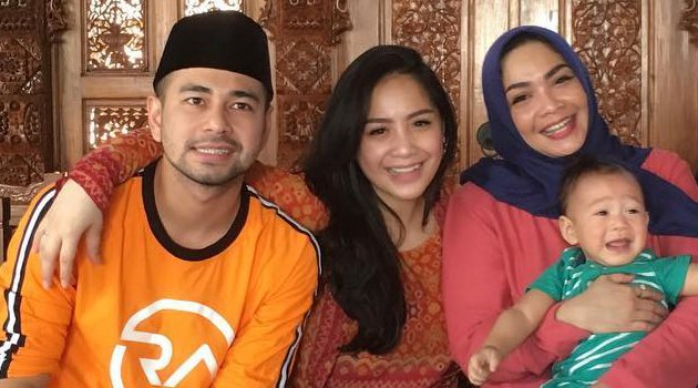 Ibu Disebut Sakit Karena Perselingkuhan Raffi Ahmad, Ini 
