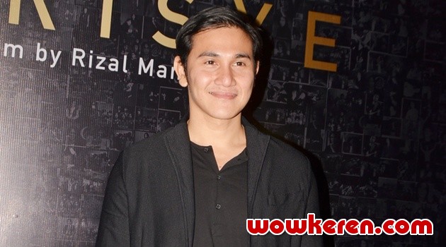 Perankan Sosok Legendaris, Vino Bastian Kaget Jadi Aktor Utama Film 'Chrisye'