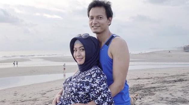 Terkeren 25+ Gambar Lucu Makan Sate - Richa Gambar