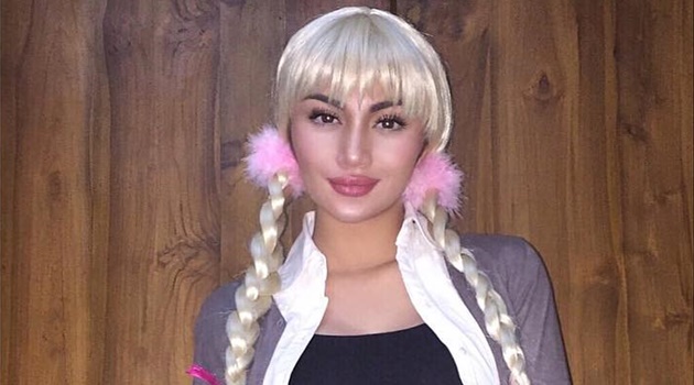 Pamer Tubuh Seksi dan Montok, Ariel Tatum Sengaja Kunci Komentar Karena Takut Dibully?