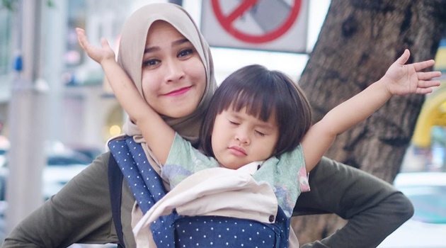 Tak Biasa, Foto Tidur Putri Zaskia Adya Mecca Ini Bikin Netter Heran