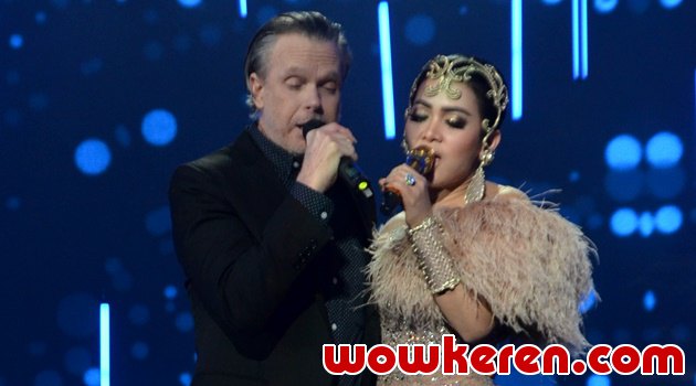 Dihujat Soal Cium Pipi Rick Price, Reaksi Manja Syahrini Bikin Ngakak