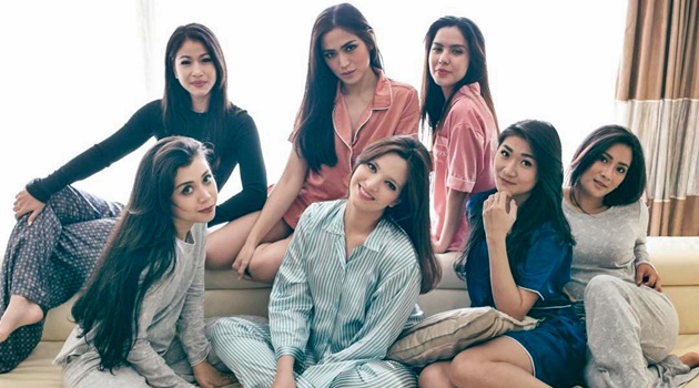 Foto Ditemani Jedar Dan Para Sosialita Kejutan Baby Shower Nia Foto Ditemani Jedar Dan Para Sosialita Kejutan Baby Shower Nia