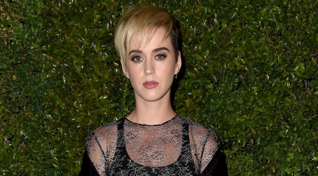 Bikin Syok Fans Katy Perry Pangkas Rambut  Lebih Cepak 