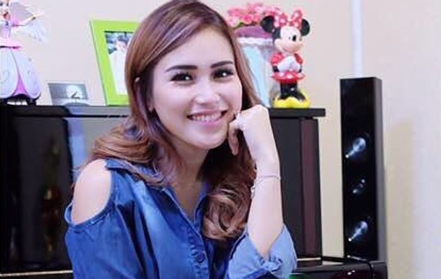 Dibandingkan Chelsea Olivia Olla Ramlan Foto Endorse Ayu 