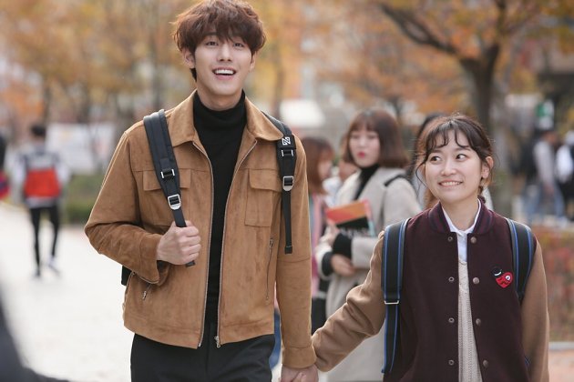 'Queen of Ring' Ditonton 10 Juta Kali, Ahn Hyo Seop-Kim 'Queen of Ring' Ditonton 10 Juta Kali, Ahn Hyo Seop-Kim