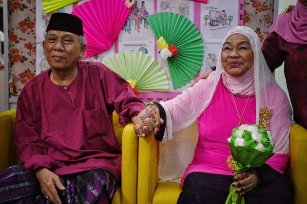 Jodoh Nggak Punya Kadaluarsa, Begini Kisah Cinta Kakek-Nenek Bikin Para Jomblo Iri