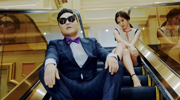 Tak Hanya Na Eun, PSY Juga Gandeng Para Idol Seksi Ini Jadi Model MV Lagunya