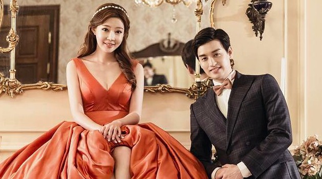 3 Tahun Berumah Tangga Eli U Kiss Baru Gelar Upacara Pernikahan 3 Tahun Berumah Tangga Eli U Kiss Baru Gelar Upacara Pernikahan