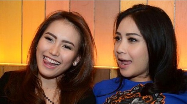 Ayu Ting Ting Pamer Balik Syuting 'Pesbukers', Netizen  Ayu Ting Ting Pamer Balik Syuting 'Pesbukers', Netizen